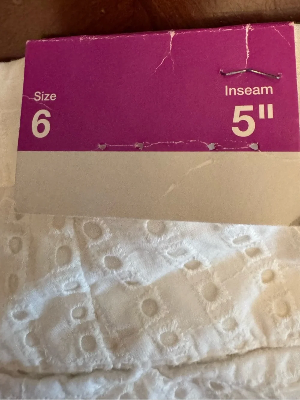 N/A white eyelet